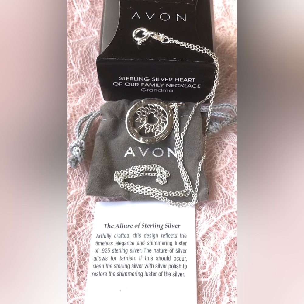 🛍️2/$40 - Avon Sterling Silver Heart of our Family Necklace: Grandma